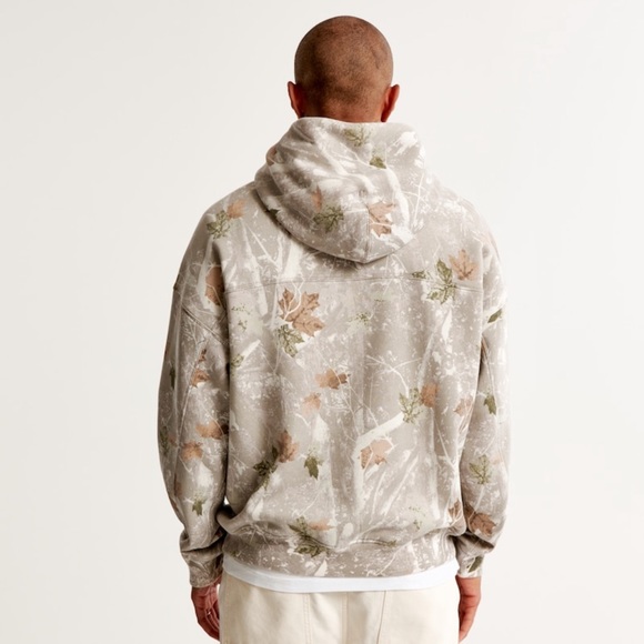 LAST ONE NWT Essential Popover Hoodie Off White Camo - Picture 4 of 11